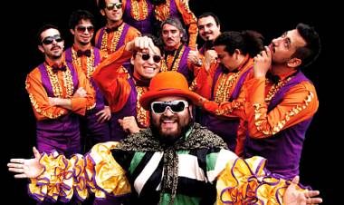 “Sonora Barón” prende la tercera jornada de la “Fiesta de la Chilenidad” en Linares