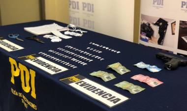 PDI detiene a mujeres dedicadas a la venta de droga en Salida Huapi