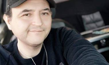 La historia de “ÁlvaRock” el músico que lucha contra un grave cáncer