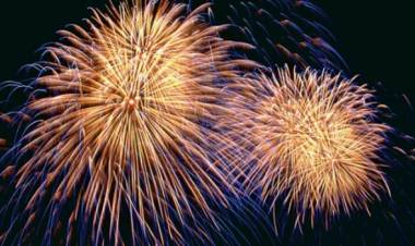 Alcalde Meza pone fin a la exhibición de fuegos artificiales para Año Nuevo en Linares