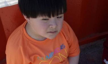 El hermoso proceso para fabricar un triciclo para que el pequeño Nicolás Moyano se traslade a la escuela