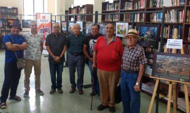 Biblioteca inaugura exposición fotográfica periodística