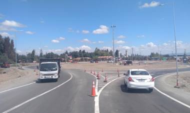 Un 80 por ciento de avance tiene construcción de rotonda en el trébol de acceso a Linares