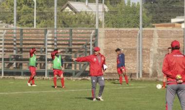 El "Depo" juega duelo amistoso con miras al debut ante General Velásquez