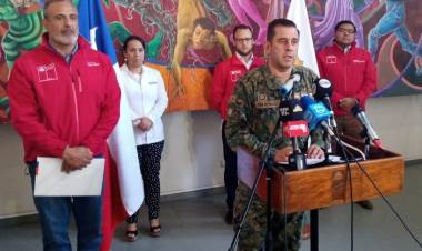 Autoridades critican a jefe de la Defensa Nacional por decisión de no restringir el funcionamiento del comercio