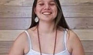 Joven de Colbún se encuentra varada en la India por cierre de fronteras por Covid-19