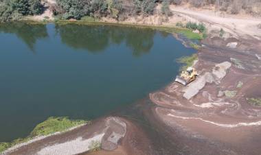 (VIDEO) MOP restituye cauce del río Mataquito en Licantén