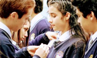 Alcalde anuncia que en Linares las clases presenciales volverán a finales de mayo o comienzos de junio