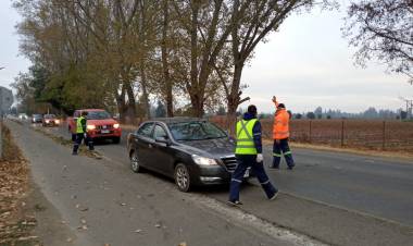 Instalan barreras sanitarias en el acceso sur y norte de Colbún