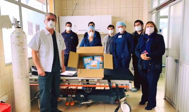 Rotary Club de Linares donó pecheras para funcionarios del Centro Exclusivo de Atención Respiratoria