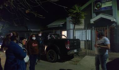 (VIDEO) Covid-19 en Linares: Vecinos reclaman contra culto evangélico al interior de la población “Arturo Prat”