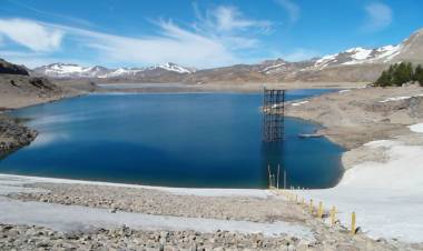 (VIDEO) Senadora Rincón exige cerrar Laguna del Maule mientras el acuerdo no esté 100% zanjado