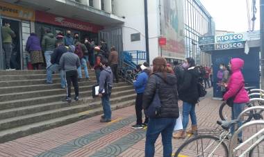 Registro Civil e Identificación y Correos de Chile informan horarios de atención en Linares