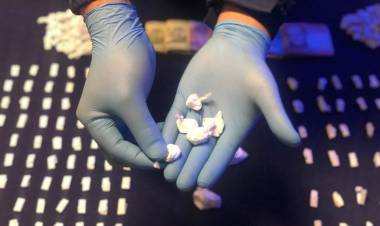 Tres hombres y tres mujeres detenidos por tráfico de drogas en pequeñas cantidades en Linares