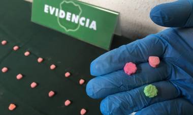 Detienen a sujeto que vendía “éxtasis” por redes sociales