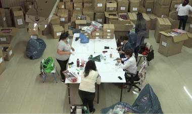 MUNICIPALIDAD  DE COLBÚN COMENZARÁ ENTREGA DE REGALOS DE NAVIDAD  