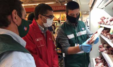 Autoridades de agro fiscalizan venta de carnes en Linares