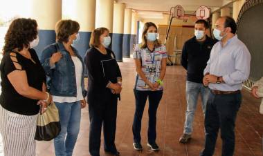 Ultiman detalles para la masiva vacunación contra el Covid-19 en Linares