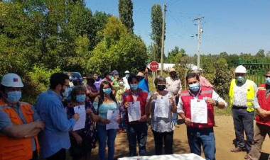 MOP inicia proyecto para pavimentar caminos en "San Víctor Álamos" y "El Emboque" de la comuna de Linares