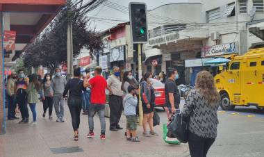 Alto número de  casos activos de Covid-19 en Linares podría hacer retroceder a la comuna a cuarentena 