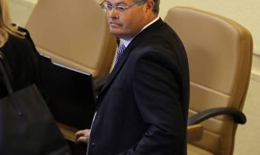 Diputado Rentería valoró aprobación de nuevo bono clase media y préstamo solidario