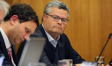 Diputado Rentería celebra aprobación de proyecto que permite cambiar el orden de los apellidos: “Es un acto de justicia con las mujeres y un avance en la igualdad de género”