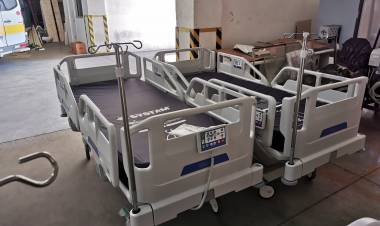 Hospital de Linares recibe nuevo equipamiento UCI para enfrentar la pandemia