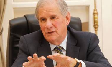 Aprueban proyecto que solicita bono para profesores afectados por la denominada deuda histórica