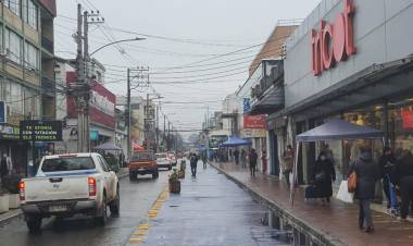 Pese a baja de casos nuevos y activos 54 personas permanecen internadas por Covid-19 en el hospital de Linares
