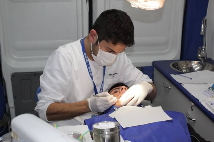 Nuevo operativo de salud benefició a 300 usuarios de la zona precordillerana de Linares