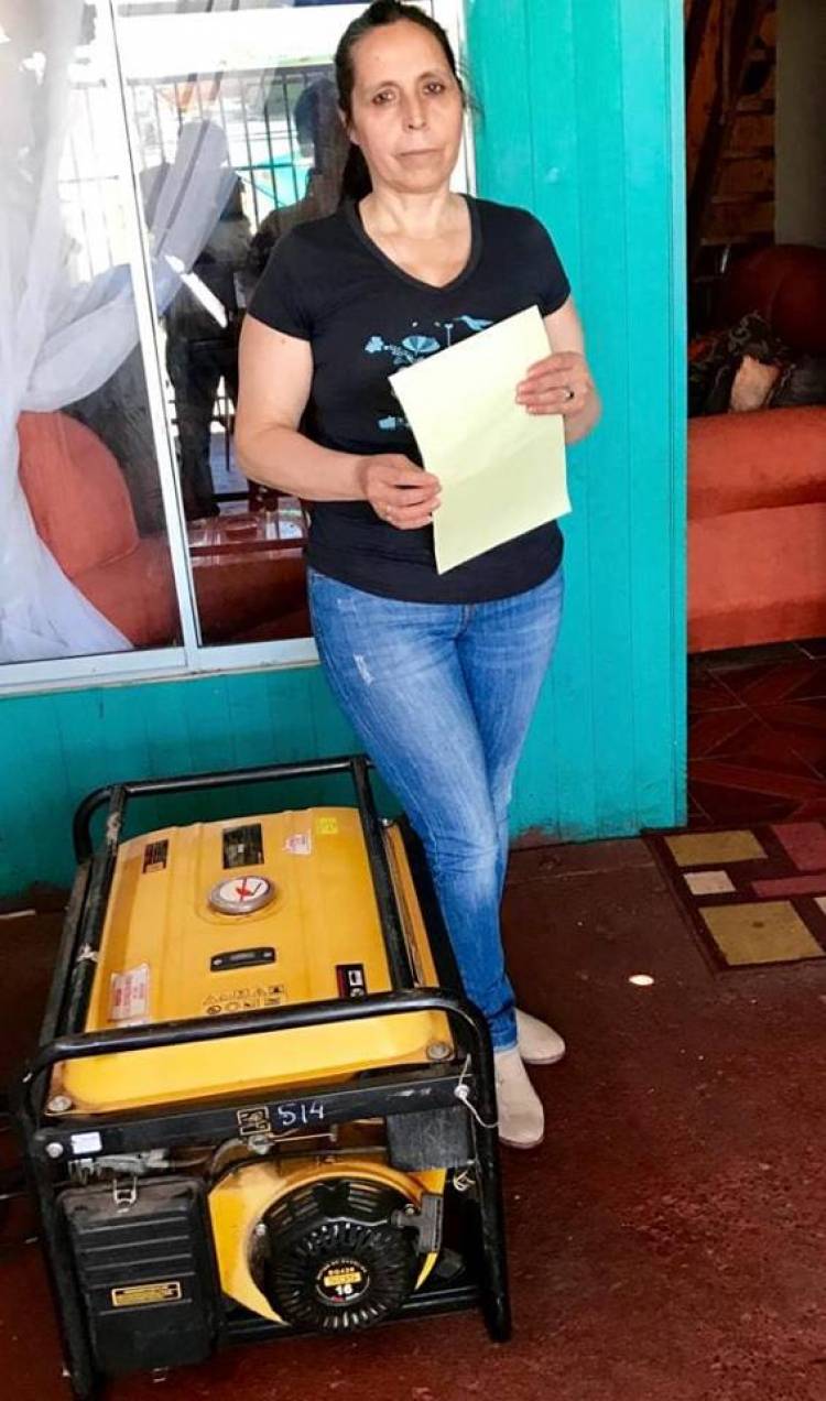 CGE reacciona y entrega generador a joven madre electrodependiente