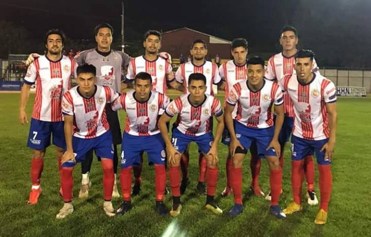 Linares no juega este fin de semana y entrenador reconoce que hay que reforzar la delantera