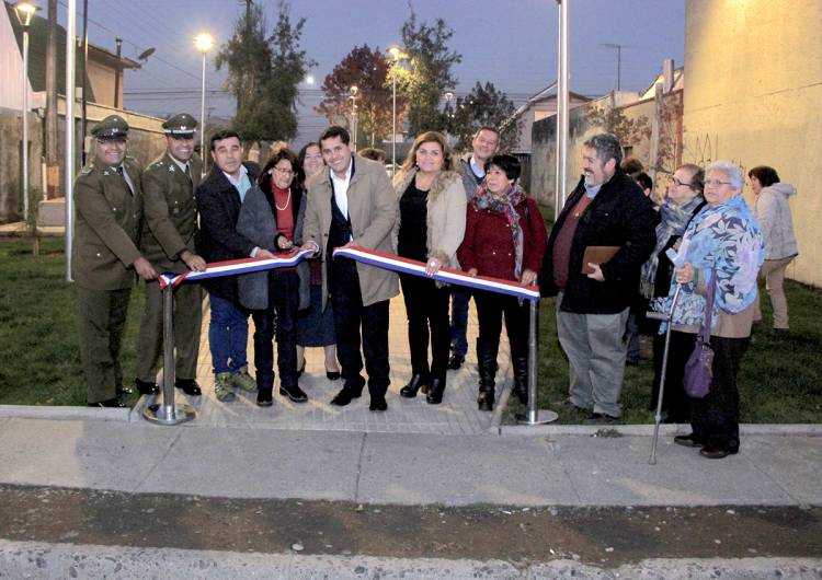 Vecinos de población “Manuel Francisco Mesa Seco” inauguran hermosa plazoleta