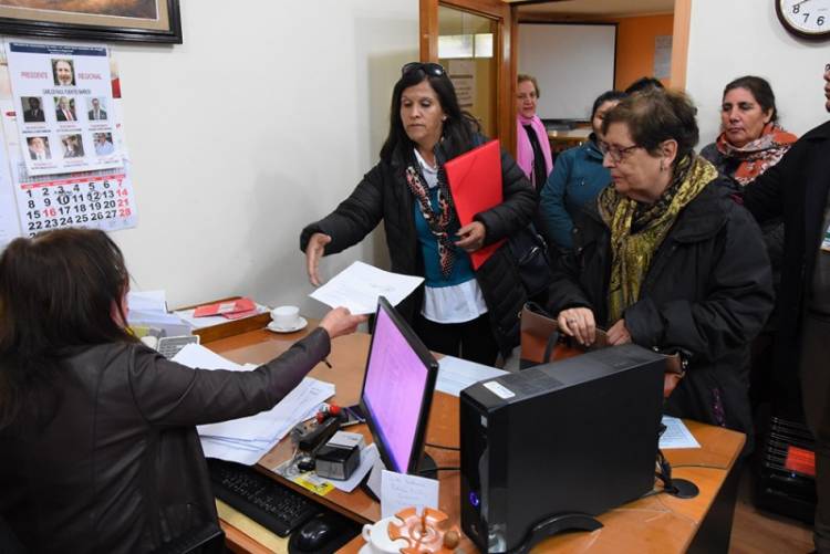 Apoderados longavianos piden fin del paro docente al Colegio de Profesores