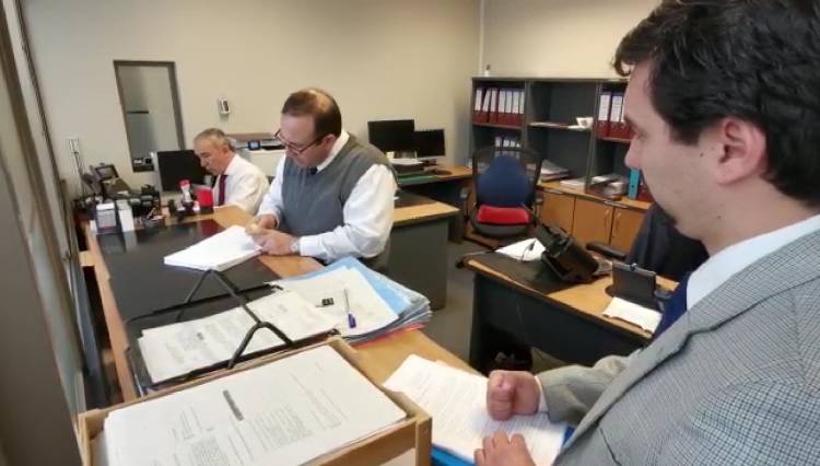 Empresa gráfica denuncia deuda de 40 millones de pesos por parte de la Municipalidad de Linares