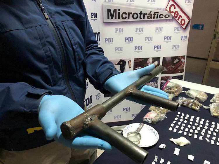 PDI de Linares detiene a banda dedicada al tráfico de drogas al interior de la población Yerbas Buenas