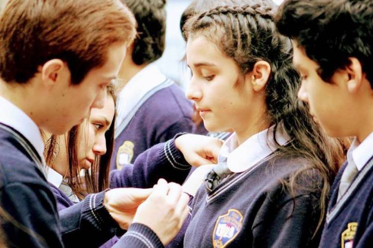 Alcalde anuncia que en Linares las clases presenciales volverán a finales de mayo o comienzos de junio