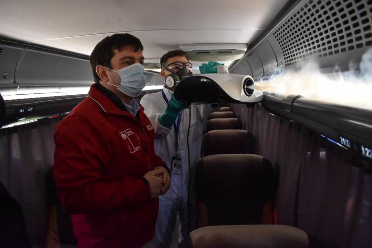 Pandemia obliga a reinventarse a empresarios del transporte
