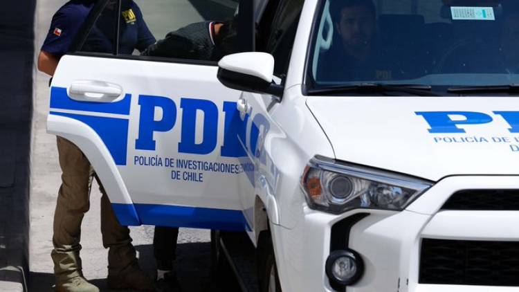PDI de Linares detiene a sujeto por agredir a mujer de 20 años de edad en contexto de violencia intrafamiliar