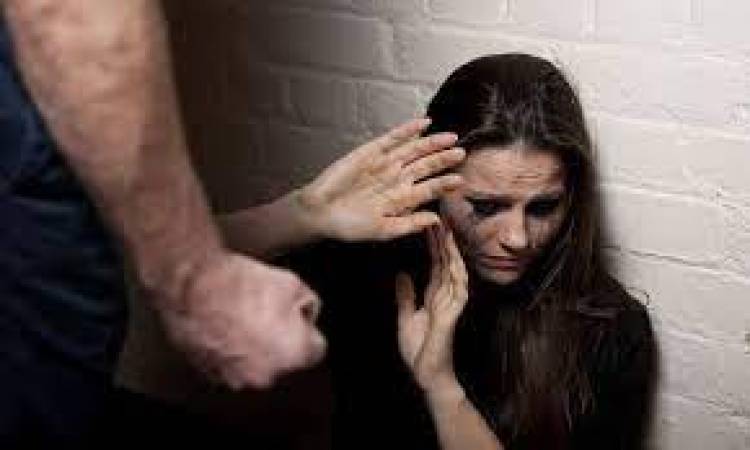 Seremi de la Mujer y SernamEG afirman: “Mujeres que viven violencia pueden salir a denunciar en cuarentena o toque de queda”